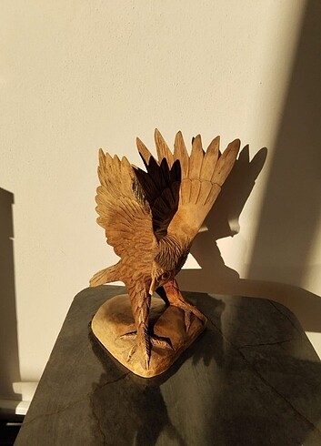 Ahşap kartal