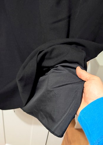 Siyah V Yaka Midi Kolsuz Elbise - Görsel 3