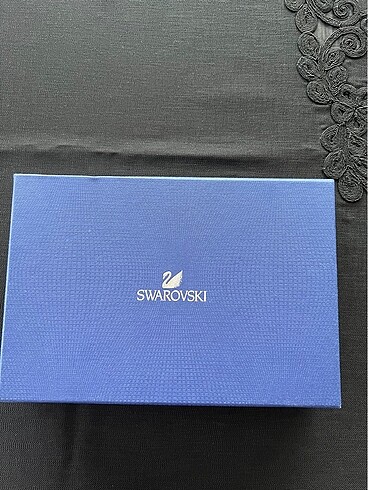 Swarovski kutu