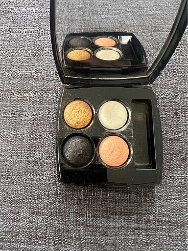 Chanel Far paleti