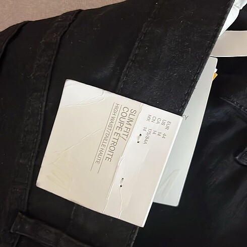 xxl Beden siyah Renk ETİKETLİ 0 H&M SİYAH PANTOLON