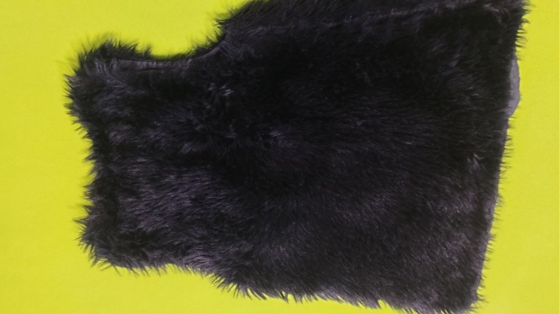 Siyah Kürklü Kadın Yelek - Görsel 3