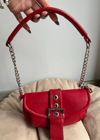 Kırmızı Deri Tokalı Kadın El Çantası - Görsel 2