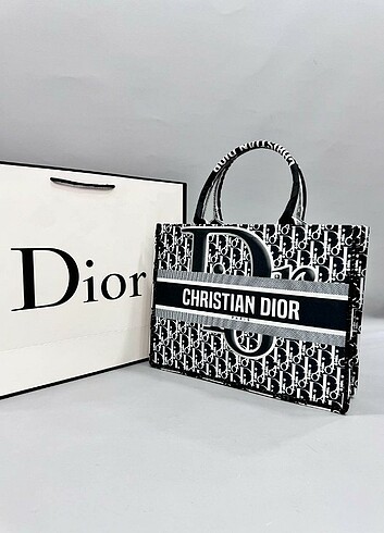 Dior Plaj çantası 