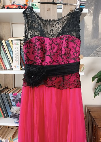 s Beden Dantel Detaylı Uzun Pembe Gotik Abiye Elbise