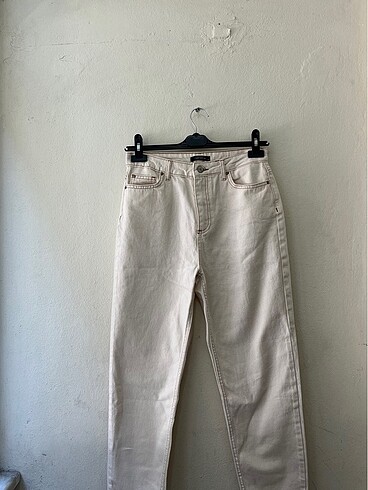 PANTOLON