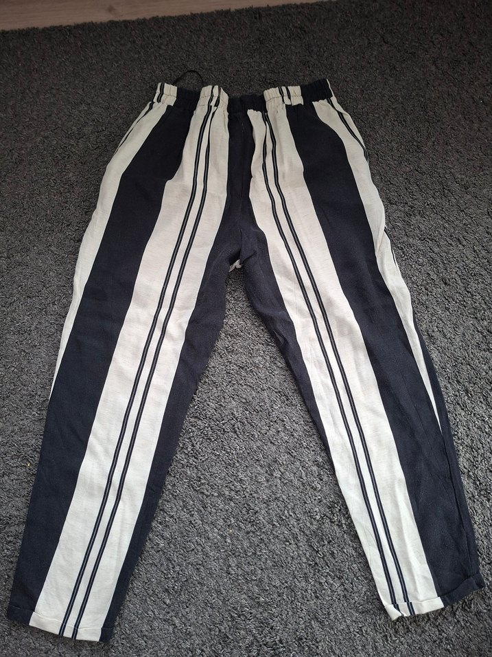 Gri Çizgili Kadın Pliseli Kumaş Pantolon - Görsel 3