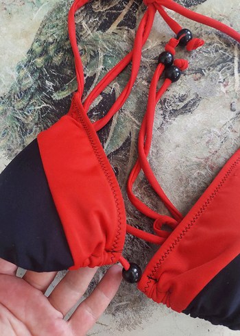 Üçgen Bikini Üstü