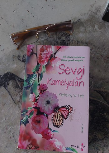 Sevgi Kamelyaları - Kimberly W. Holt