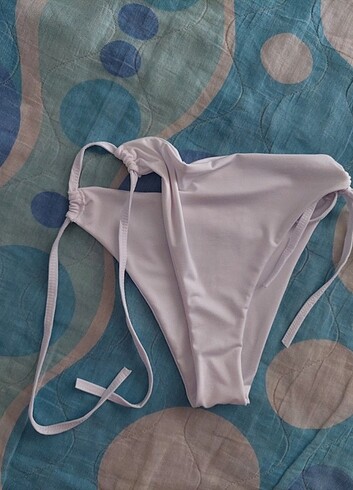 Diğer Bikini altı