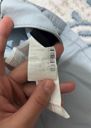 Buz mavisi Rahat Kesim Kadın Bermuda Şort - Görsel 2