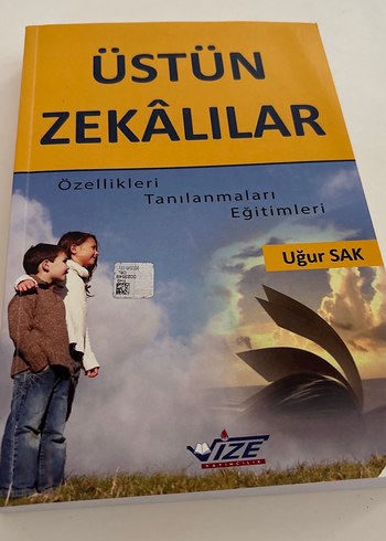 Üstün Zekâlılar Kitabı - Uğur Sak