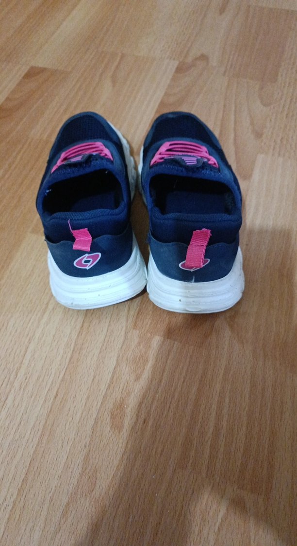 Kız Çocukları için Renkli Spor Ayakkabı - Görsel 3