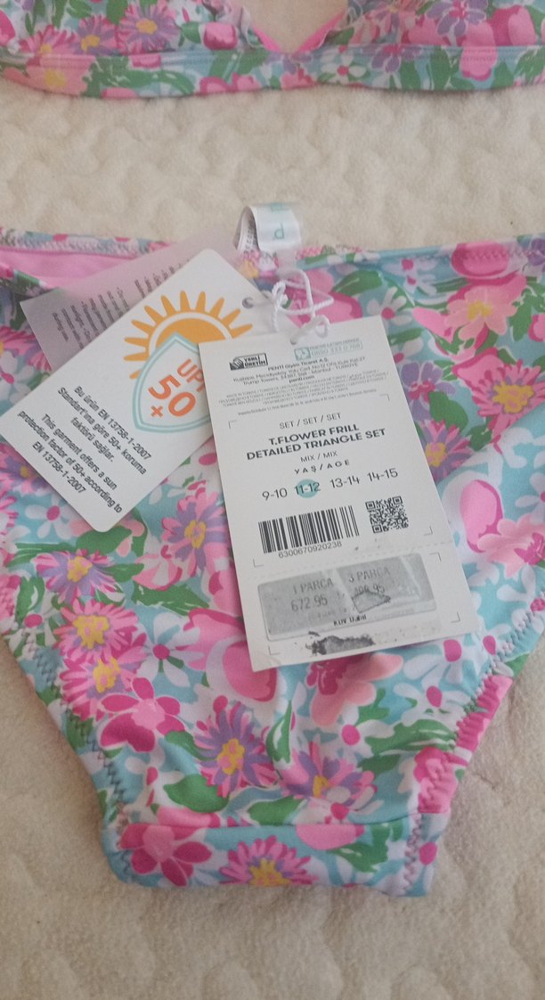 Çiçek Desenli Pembe İnce Askılı Kız Bikini - Görsel 5