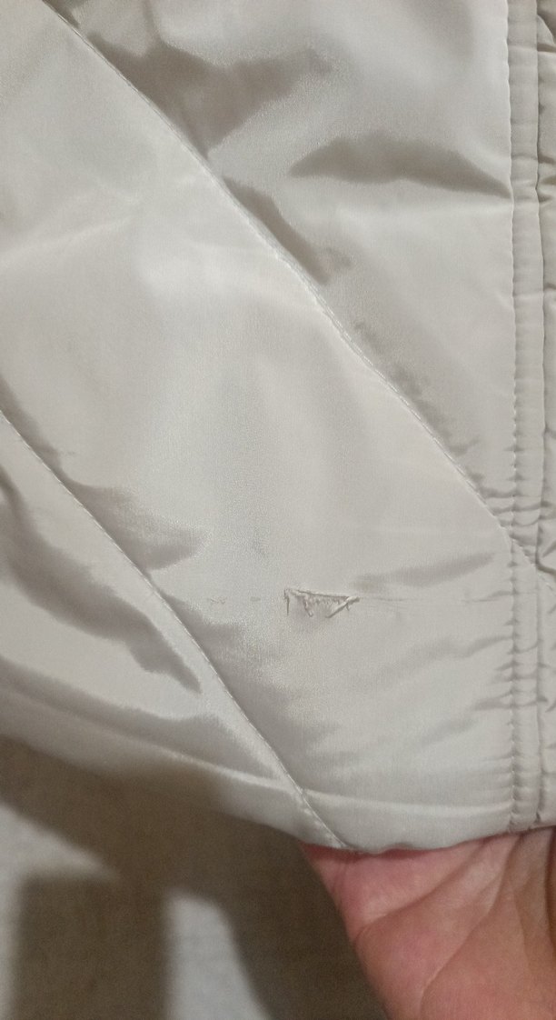 Kürk Detaylı Beyaz Kadın Kışlık Mont - Görsel 3