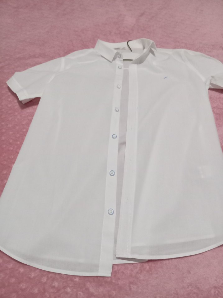 Düğmeli Beyaz Kısa Kollu Gömlek - Görsel 4