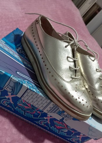 Altın Rengi Deri Dolgu Topuk Kadın Ayakkabı - Görsel 3