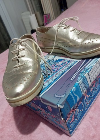 Altın Rengi Deri Dolgu Topuk Kadın Ayakkabı - Görsel 2