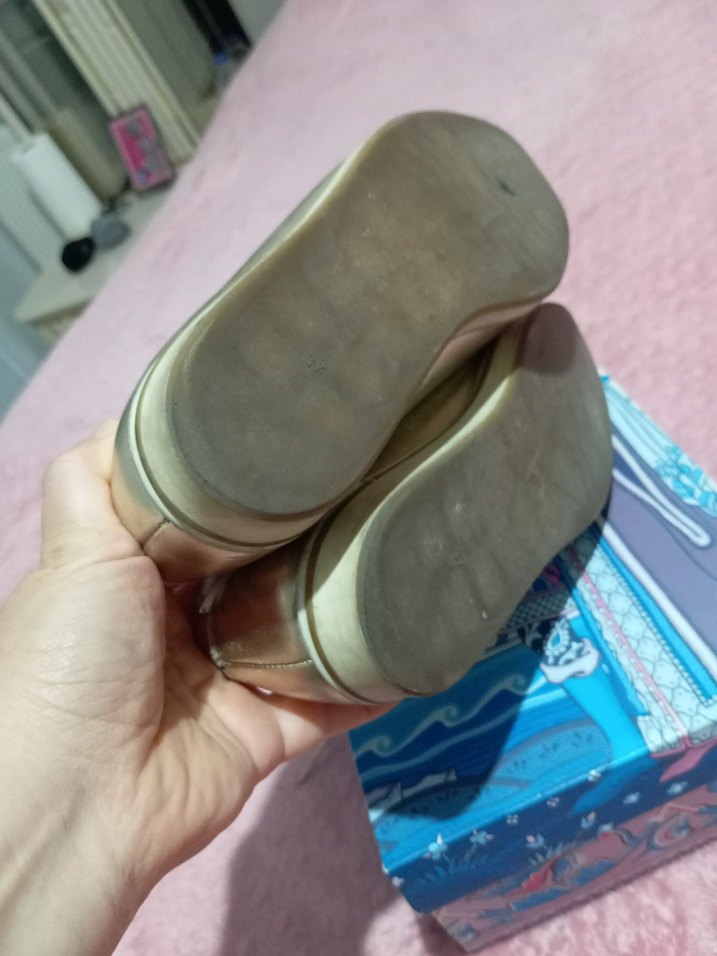 Altın Rengi Deri Dolgu Topuk Kadın Ayakkabı - Görsel 5