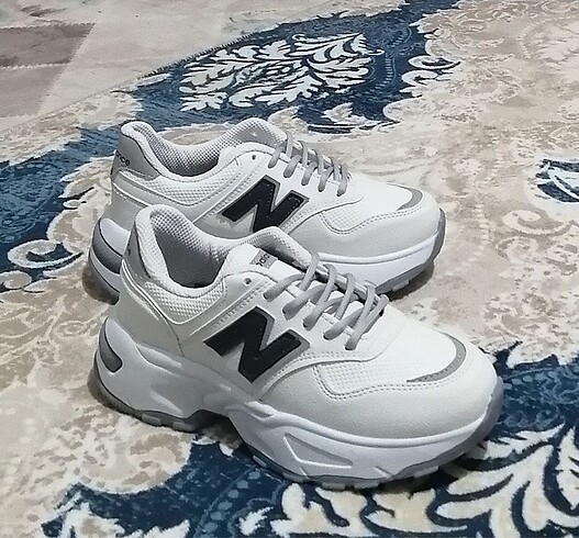 New Balance Spor ayakkabı