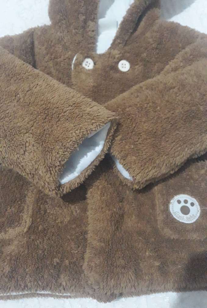 Düğmeli Kahverengi Erkek Çocuk Peluş Kaban - Görsel 2