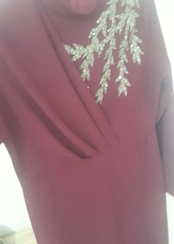 Bordo İşlemeli Drapeli Uzun Abiye Elbise - Görsel 4