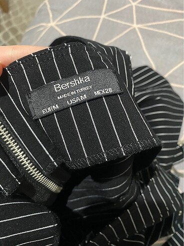 Bershka Elbise