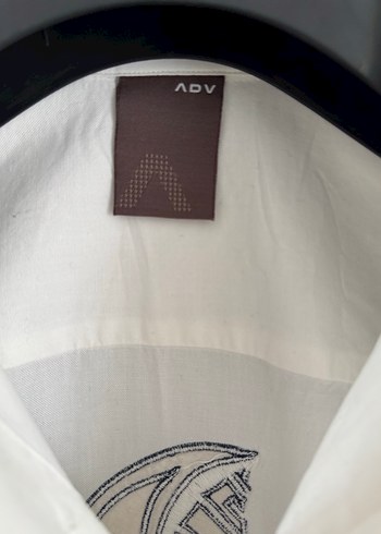 Beyaz Baskılı V Yaka Uzun Kollu Erkek Gömlek - Görsel 3