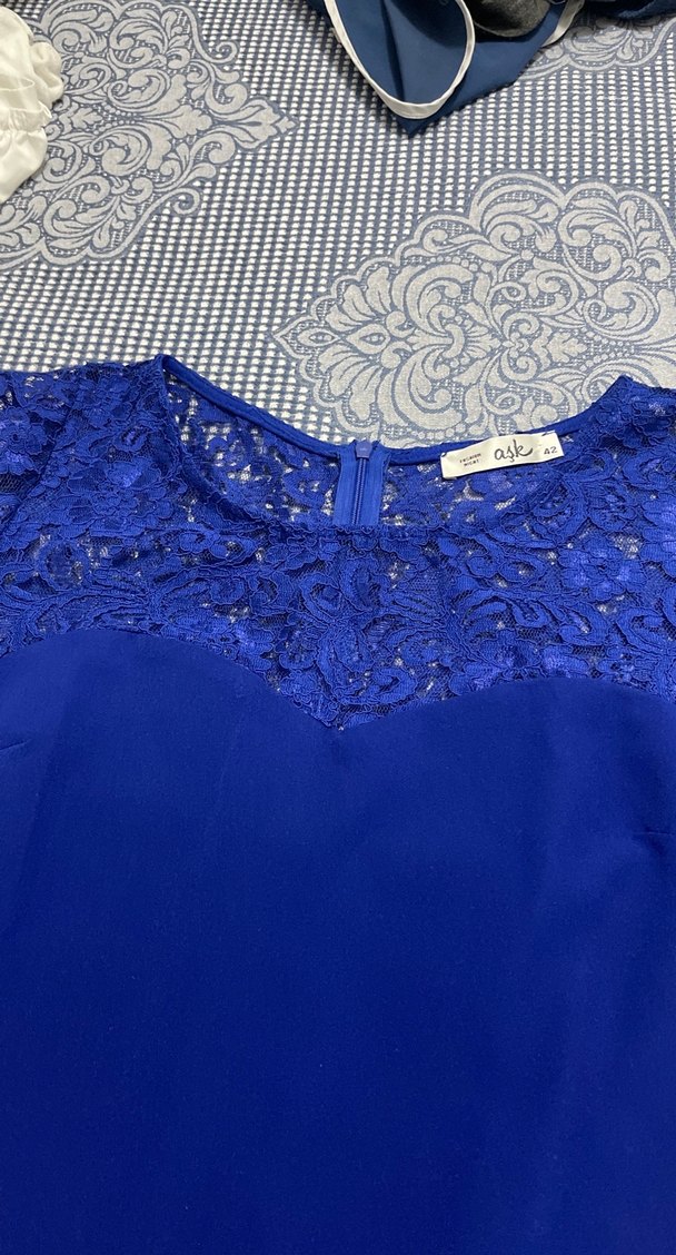 Koyu Mavi Dantel Detaylı Midi Elbise - Görsel 3