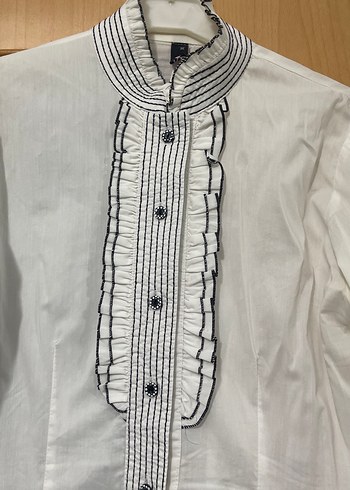 Düğmeli Beyaz Keten Kadın Gömlek - Görsel 2