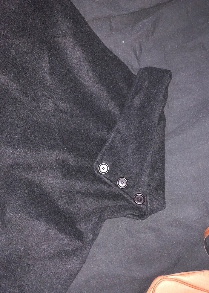 peluş siyah düğmeli panço - Görsel 2