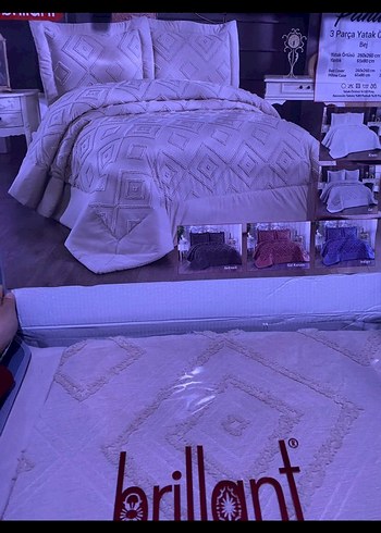 Nakışlı 3 Parça Bej Yatak Örtüsü Çift Kişilik - Görsel 3