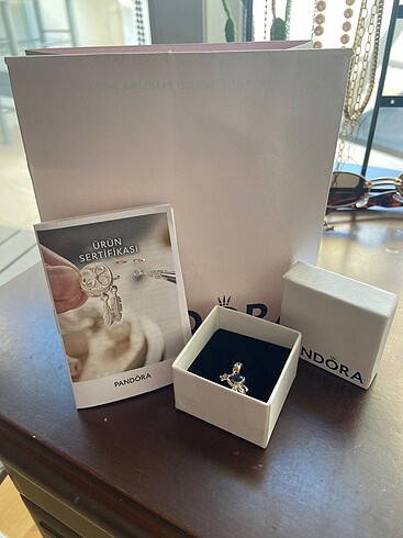 Beden beyaz Renk Pandora Charm