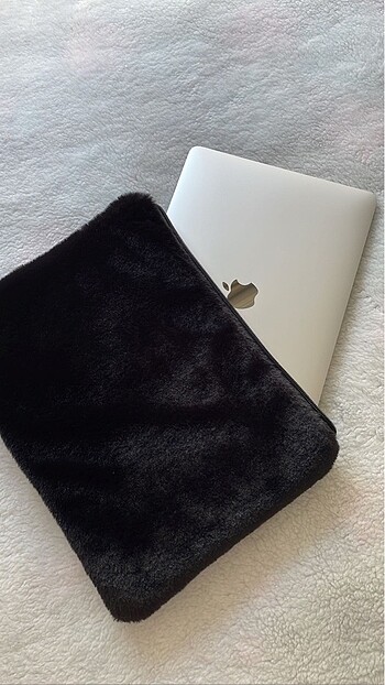 siyah peluş laptop/tablet/ipad kılıfı