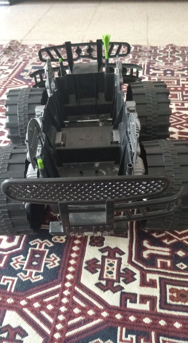 Siyah Oyuncak Araba - Görsel 3