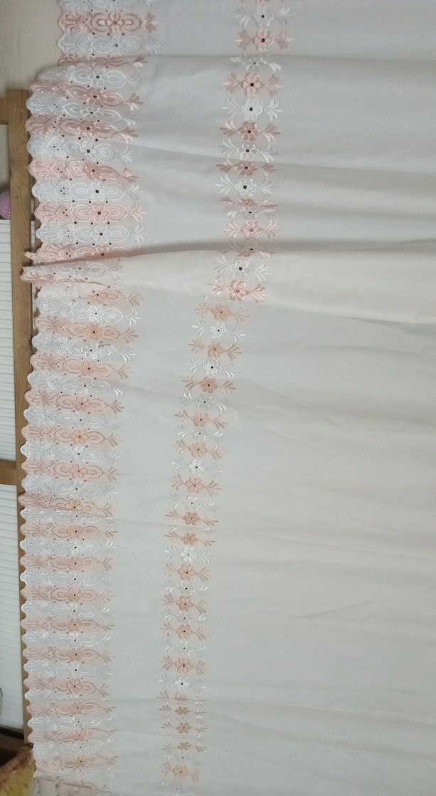 Pembe Nakışlı Perde - Görsel 2