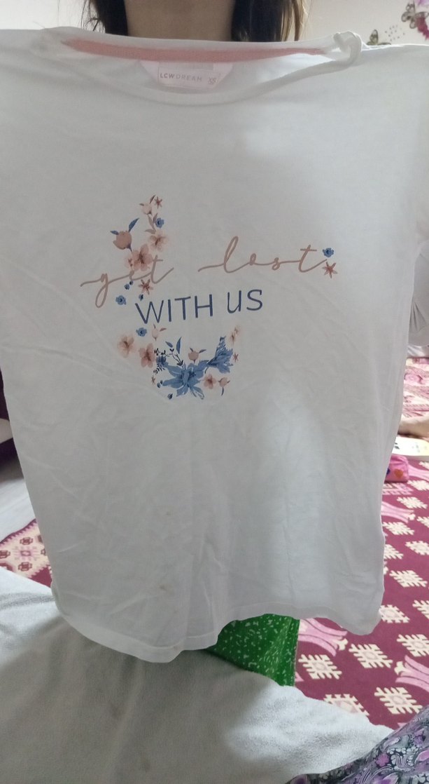 Beyaz Kız Çocuk V Yaka Baskılı Tişört - Görsel 2