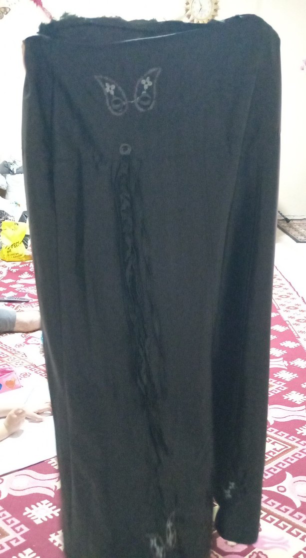 Siyah Nakışlı Uzun Kadın Elbise - Görsel 2