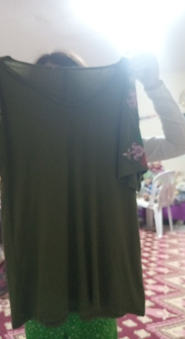 V Yaka Kısa Kollu Haki Midi Tunik - Görsel 3