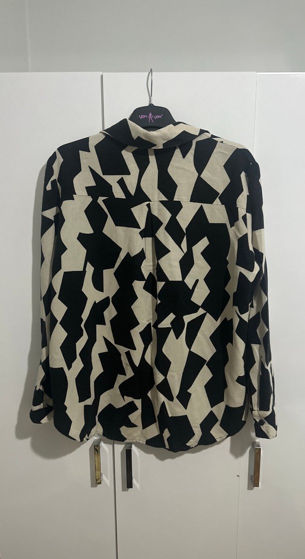 Zebra Desenli Siyah Gri Kadın Gömlek - Görsel 2