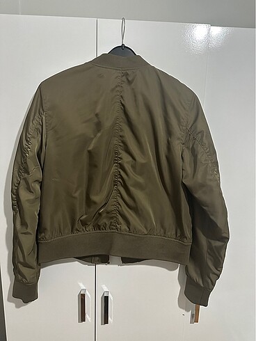 Pull and Bear MEVSİMLİK MONT
