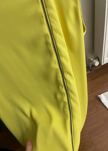 Sarı Kolsuz Mini Bluz Fermuarlı - Görsel 3