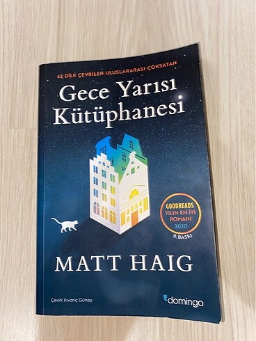 Kitap Gece yarısı kütüphanesi