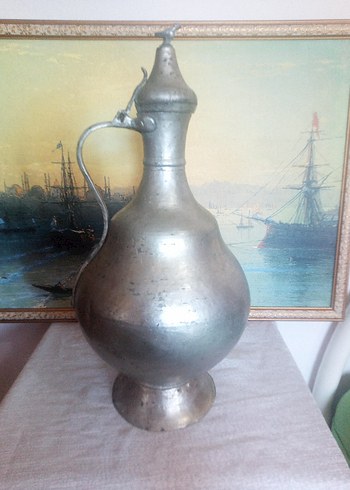 Diğer bakır güğüm