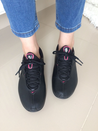 36 Beden Nike orjinal spor ayakkabı . 