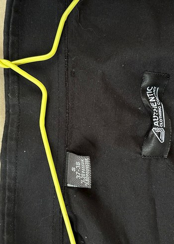 Siyah Erkek Gömlek, Düğmeli, Uzun Kollu - Görsel 3