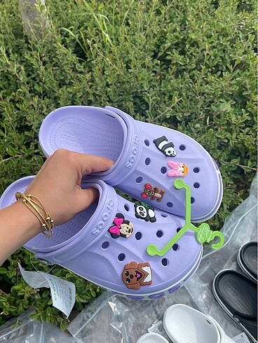 Crocs-lila