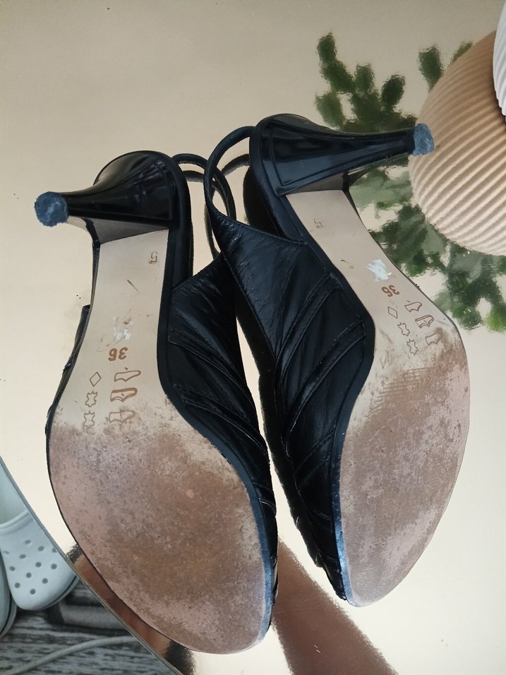 Siyah Yılan Desenli Dolgu Topuklu Kadın Ayakkabı - Görsel 4