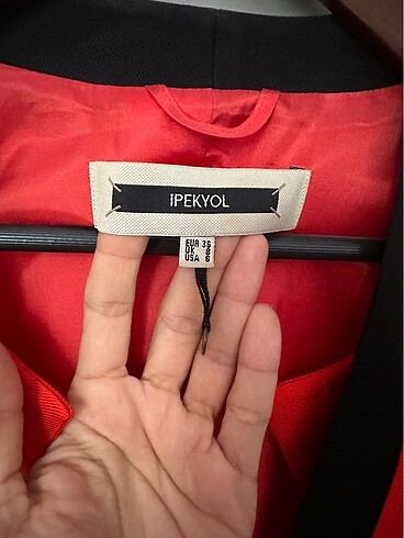 s Beden İpekyok ceket