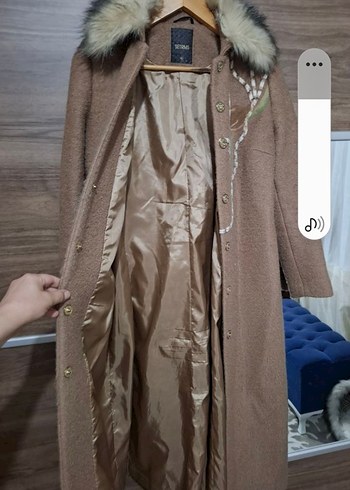 Setre Kürklü Yakalı Nakışlı Kadın Kaban